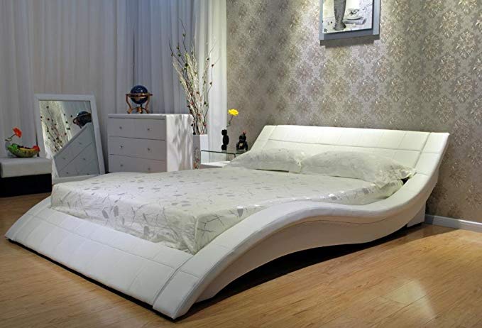 GREATIME B1041 Carlifornia King White Wave-like Shape Upholstered Bed